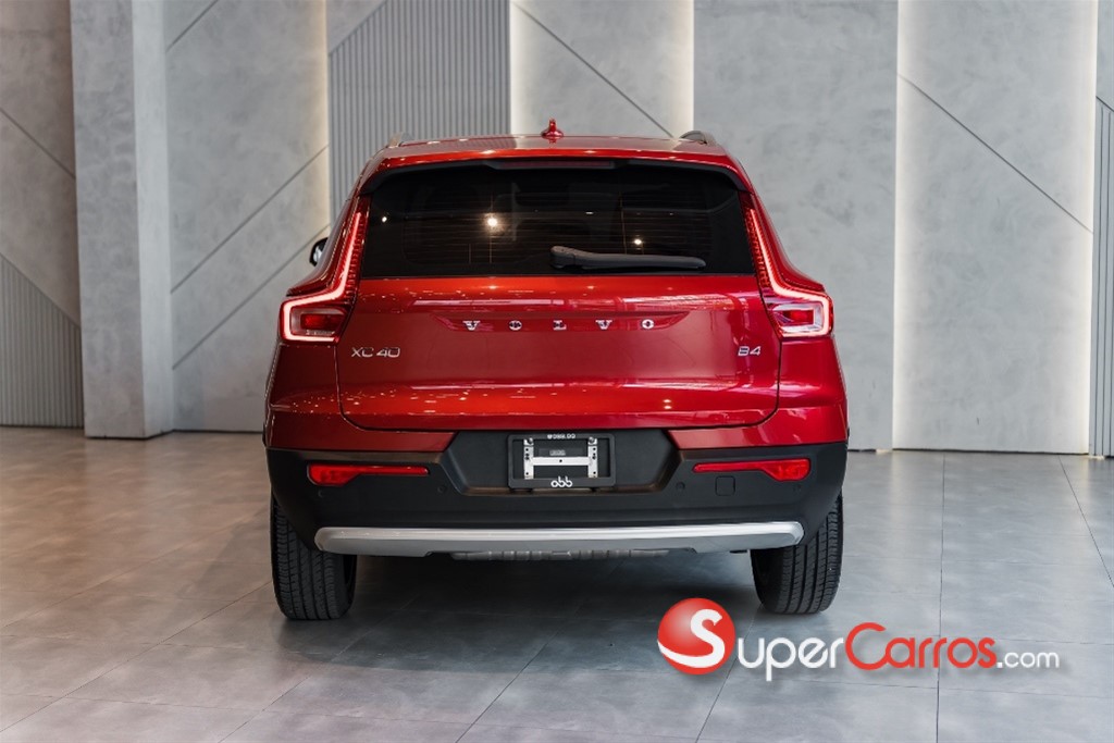 2024 Volvo XC40 Plus B4 — foto 5 / 12