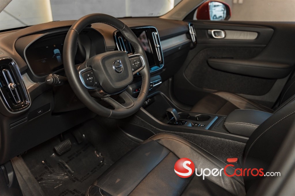 2024 Volvo XC40 Plus B4 — foto 7 / 12