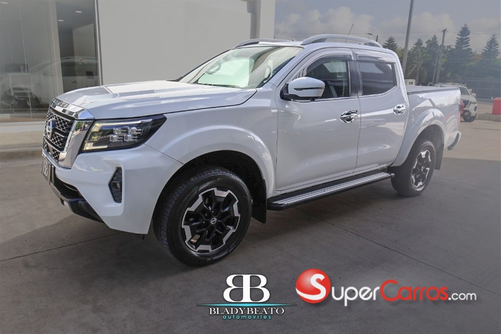 2022 Nissan Frontier LE