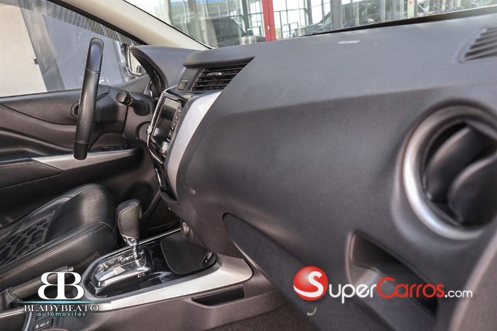 2022 Nissan Frontier LE — foto 5 / 12
