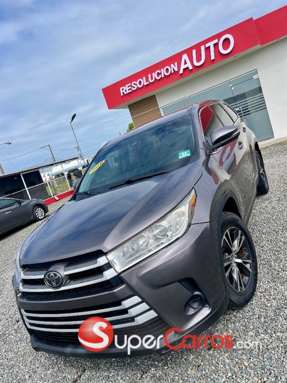 2019 Toyota Highlander LE