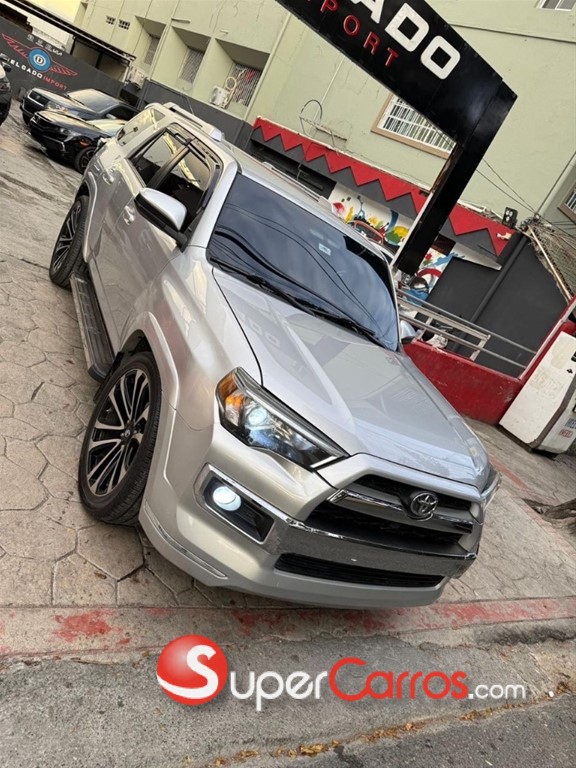 2017 Toyota 4 Runner — foto 2 / 7