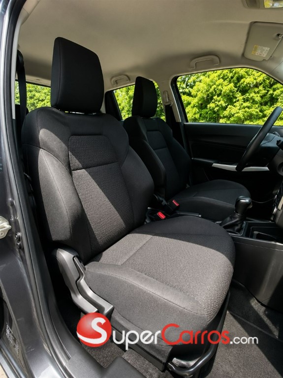 2024 Suzuki Swift GLI — foto 8 / 12