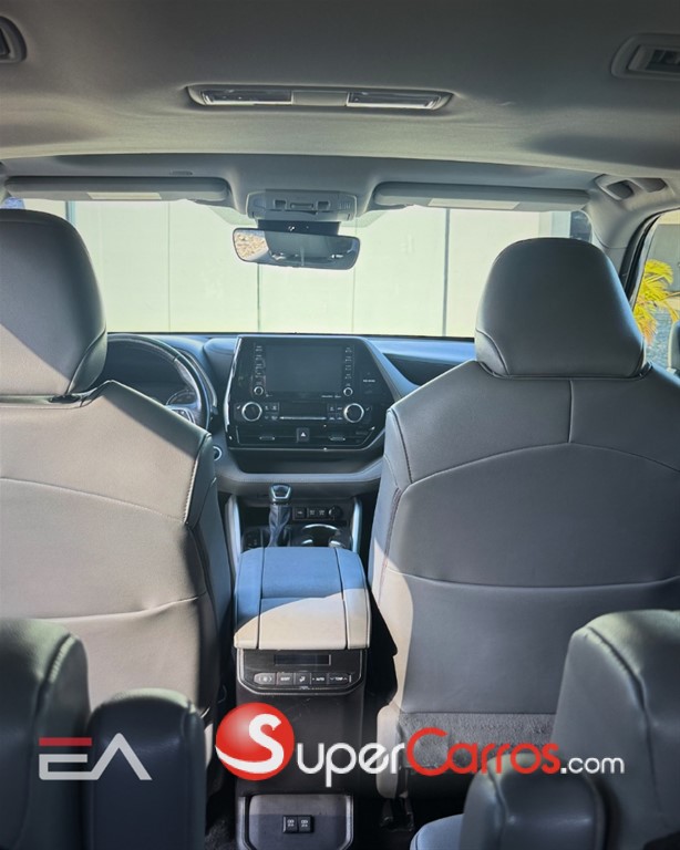 2021 Toyota Highlander XLE — foto 8 / 9