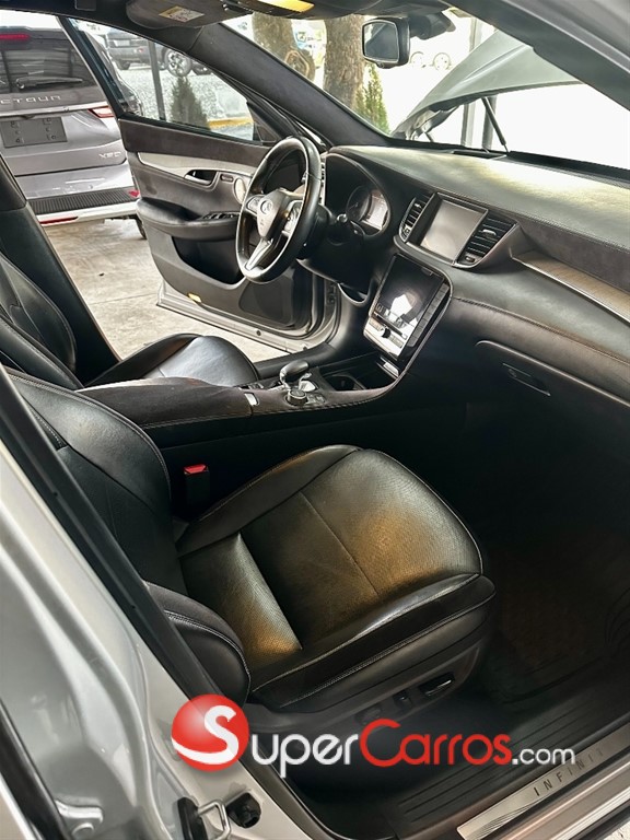 2019 Infiniti QX-50 — foto 6 / 9