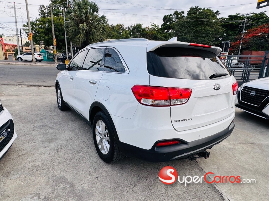 2016 Kia Sorento LX — foto 3 / 12