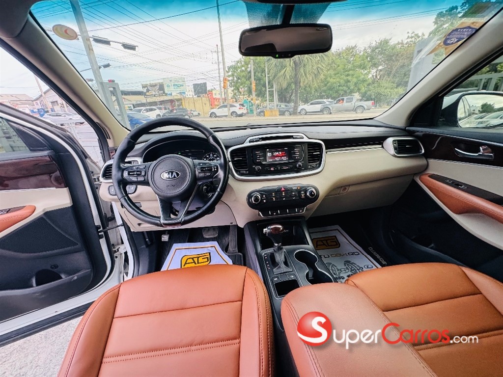 2016 Kia Sorento LX — foto 7 / 12