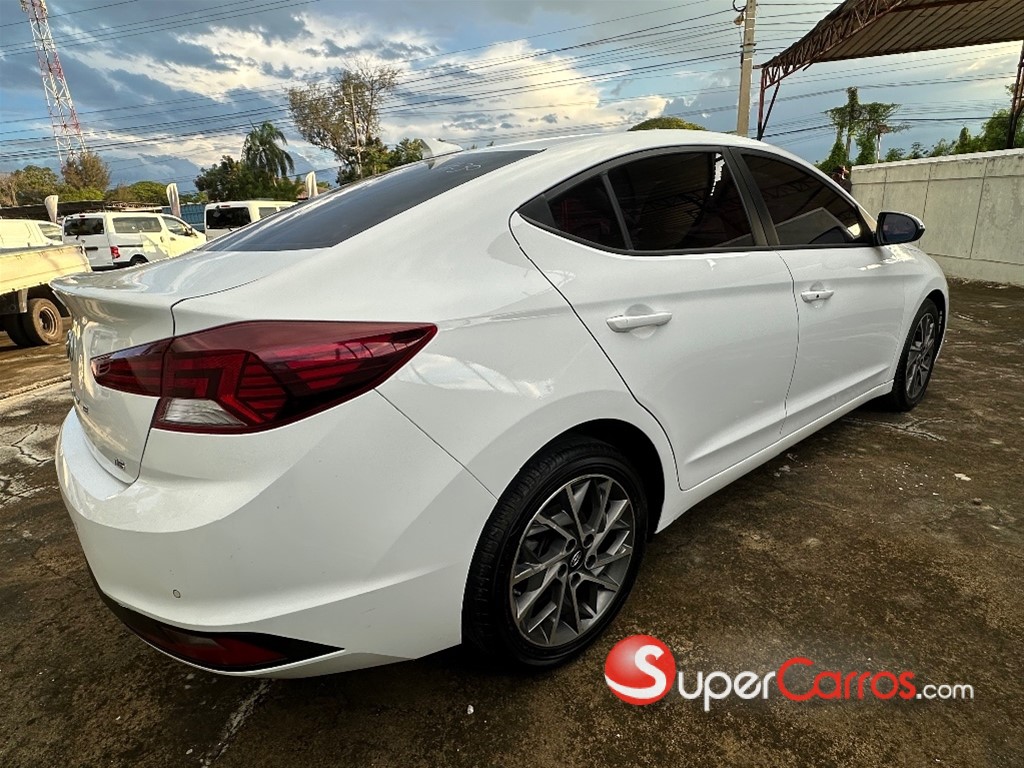 2020 Hyundai Avante — foto 5 / 11