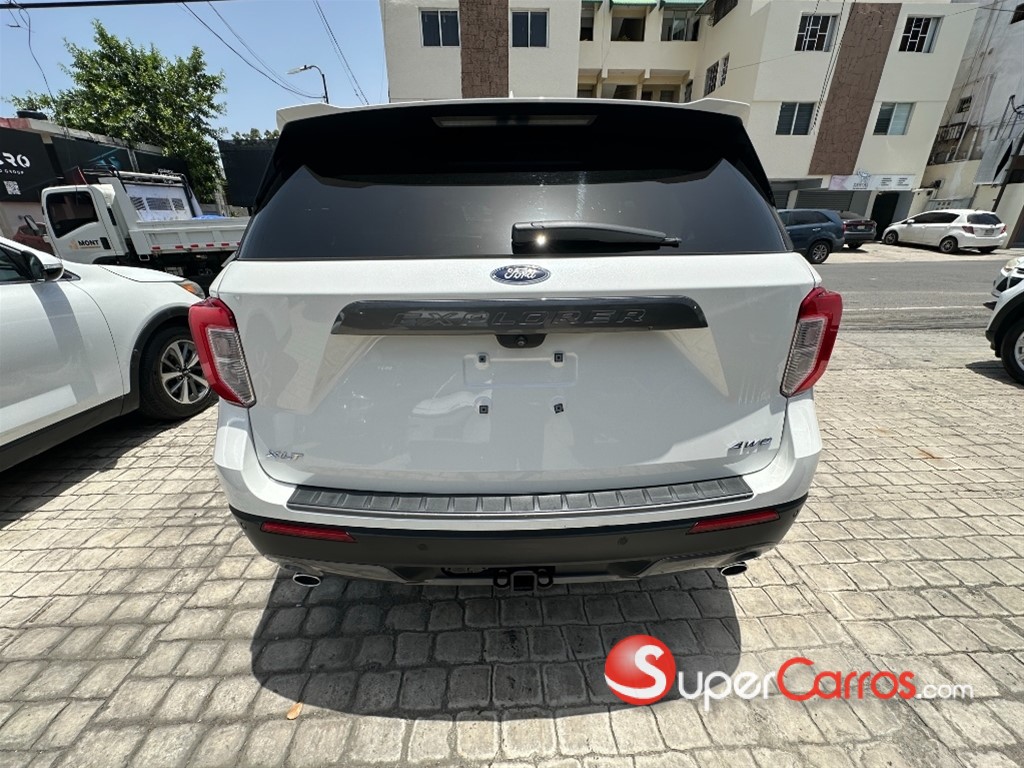 2023 Ford Explorer XLT 4WD — foto 6 / 12