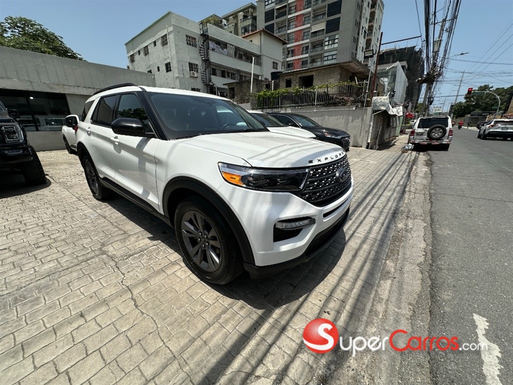 2023 Ford Explorer XLT 4WD — foto 9 / 12