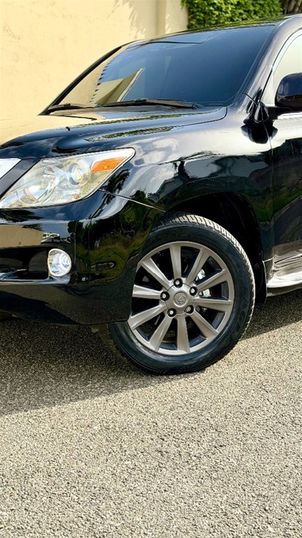 2009 Lexus LX 570 — foto 2 / 12
