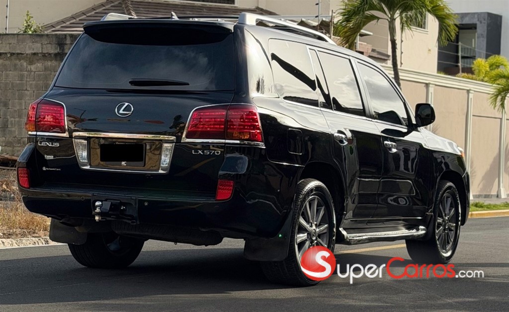 2009 Lexus LX 570 — foto 7 / 12