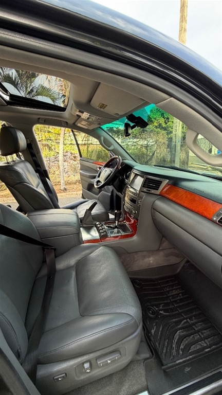 2009 Lexus LX 570 — foto 10 / 12