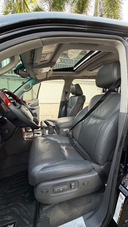 2009 Lexus LX 570 — foto 12 / 12