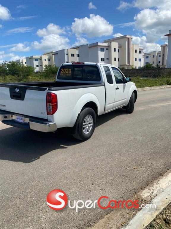 2020 Nissan Frontier SV — foto 2 / 12