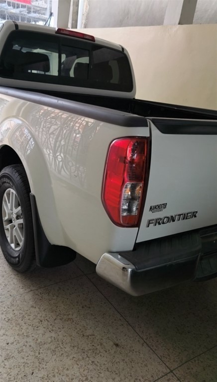2020 Nissan Frontier SV — foto 11 / 12