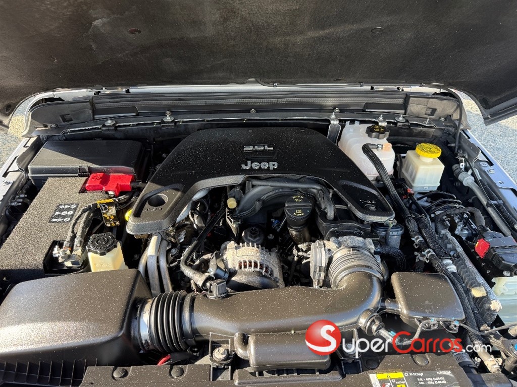 2020 Jeep Gladiator Sport — foto 9 / 9
