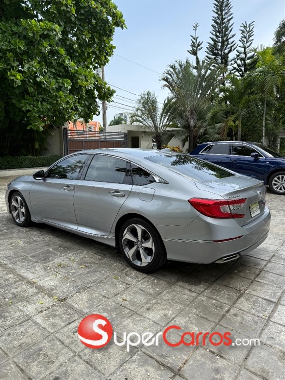 2018 Honda Accord EXL — foto 10 / 12