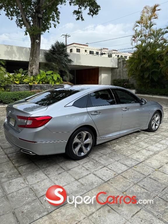 2018 Honda Accord EXL — foto 11 / 12