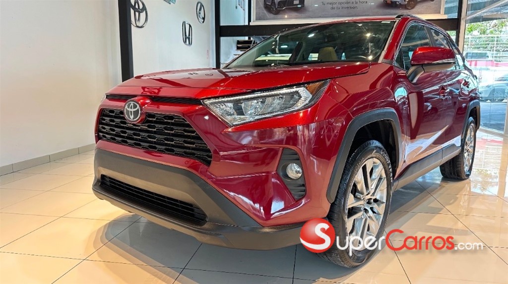 2021 Toyota RAV4 XLE Premium — foto 8 / 9