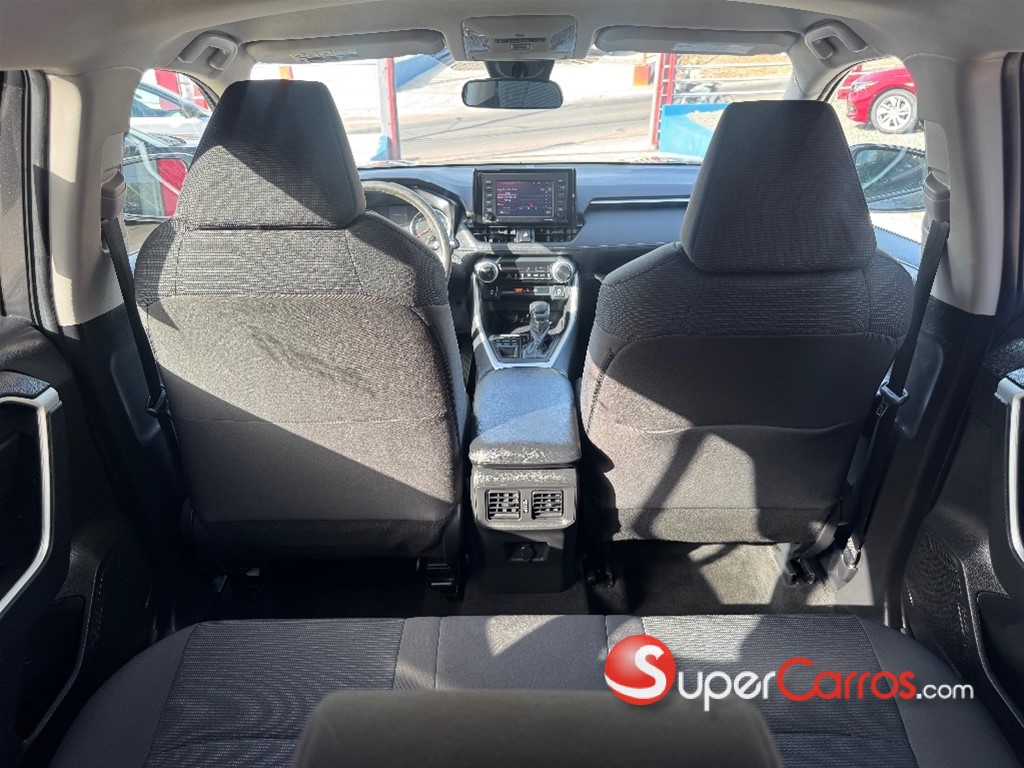 2022 Toyota RAV4 — foto 9 / 12