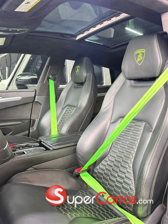 2019 Lamborghini Urus — foto 2 / 3