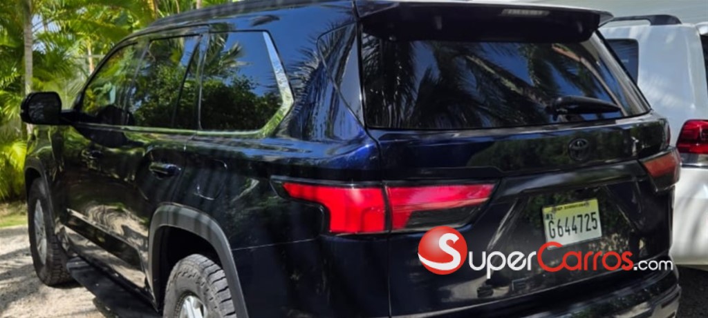 2023 Toyota Sequoia Limited — foto 3 / 12