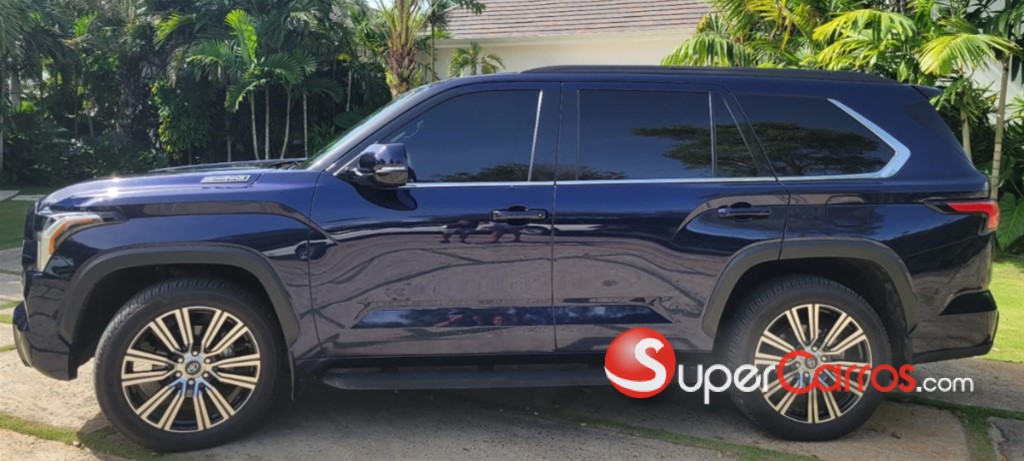 2023 Toyota Sequoia Limited — foto 9 / 12