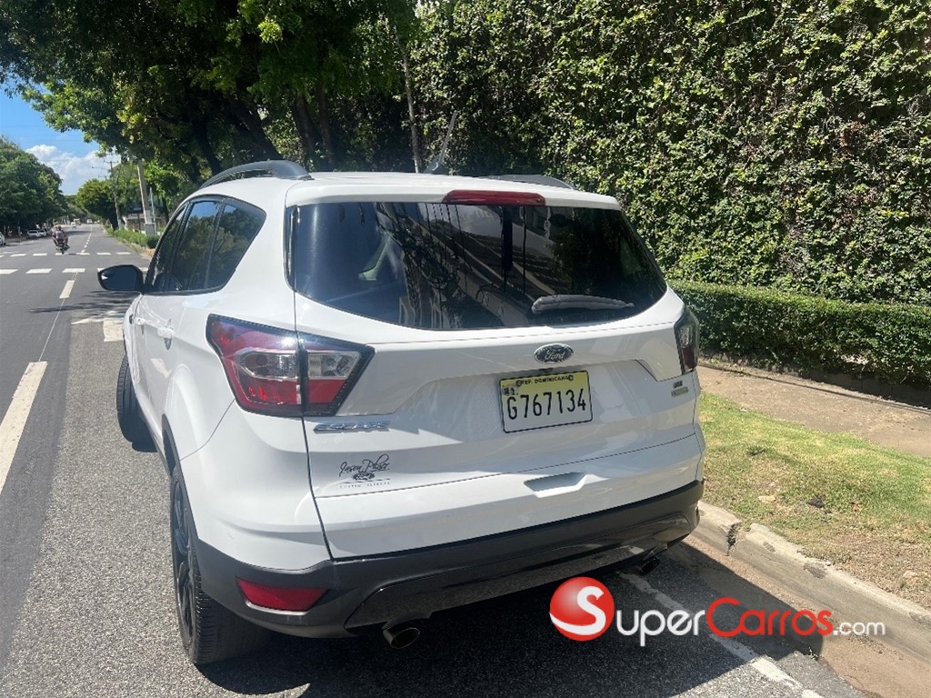 2018 Ford Escape Ecoboost — foto 3 / 9