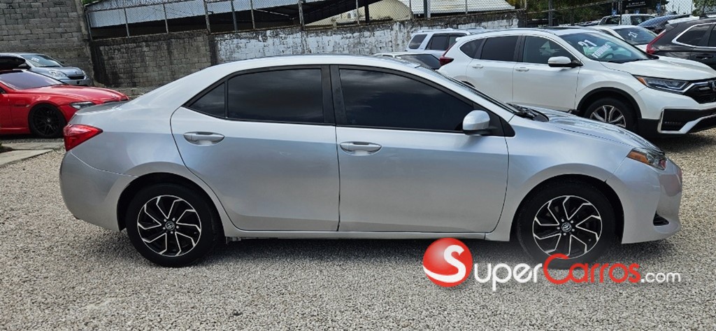 2019 Toyota Corolla LE — foto 4 / 11