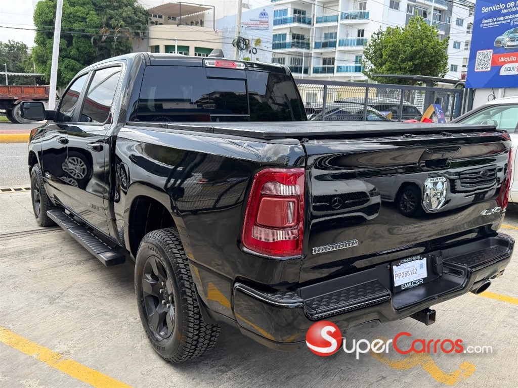 2021 Ram 1500 — foto 3 / 10