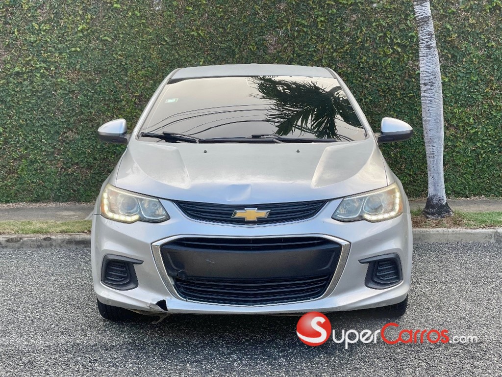 2017 Chevrolet Sonic Ls — foto 2 / 10