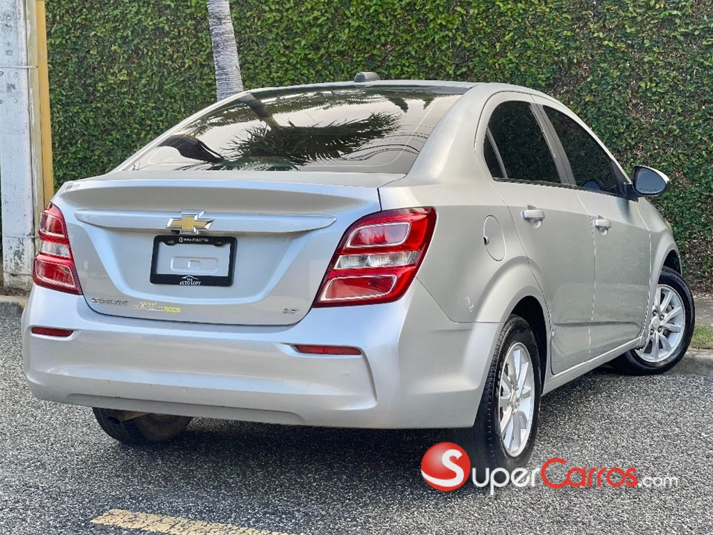 2017 Chevrolet Sonic Ls — foto 4 / 10