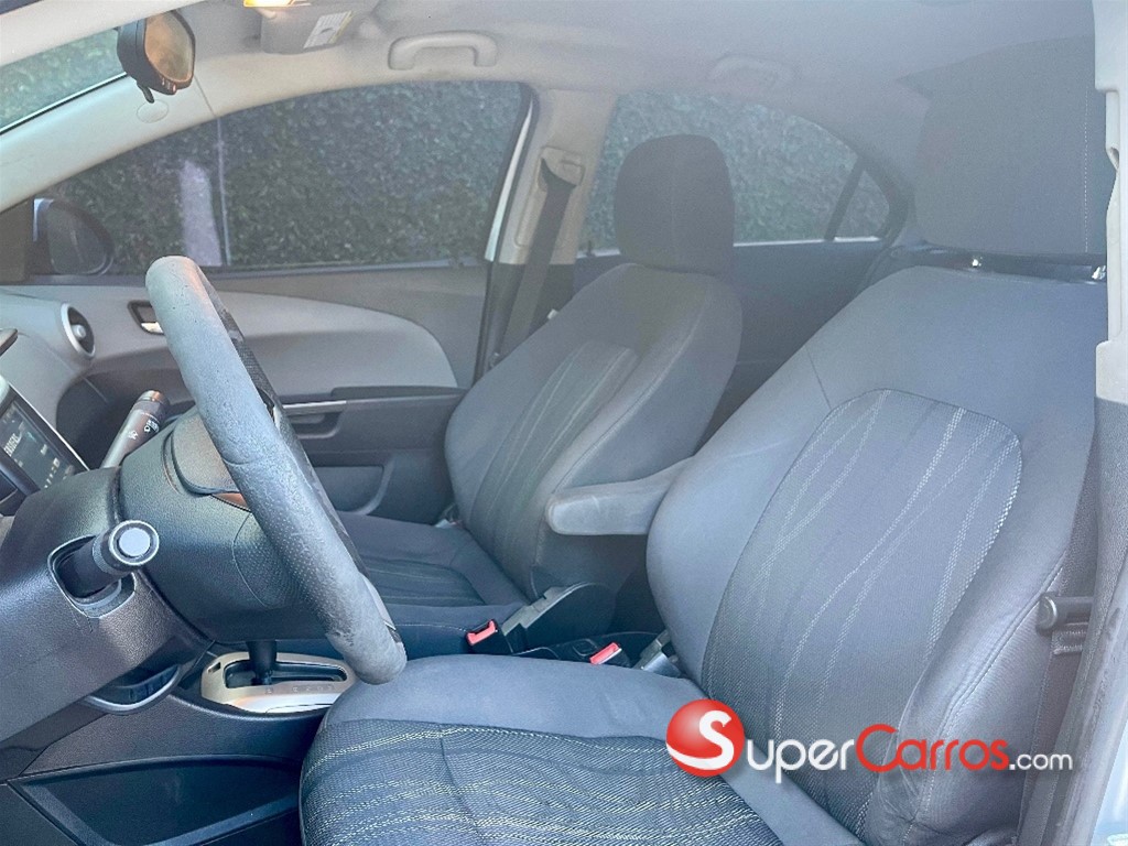 2017 Chevrolet Sonic Ls — foto 7 / 10