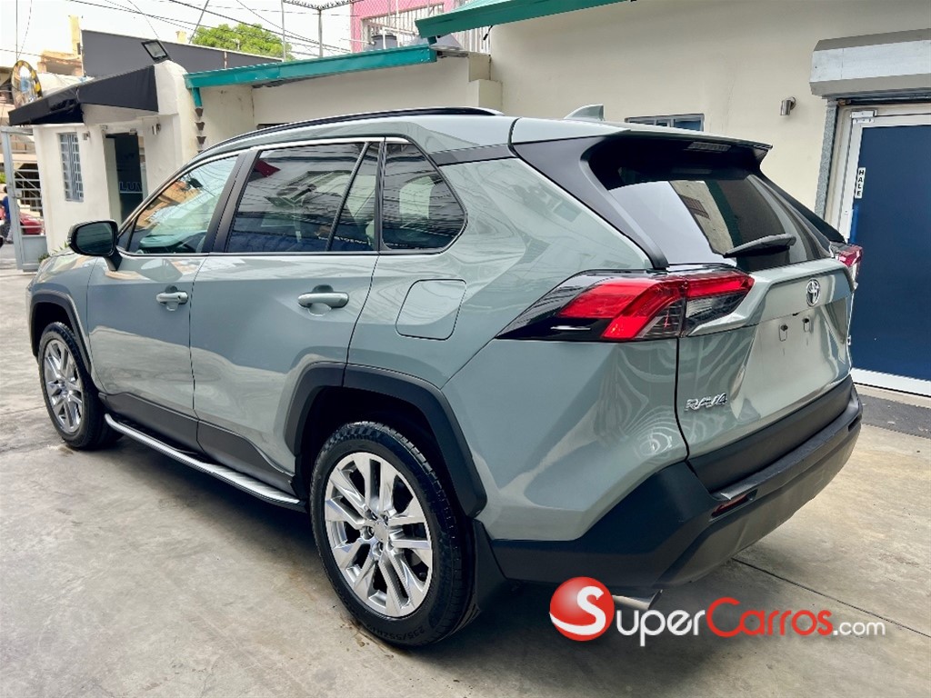 2021 Toyota RAV4 XLE — foto 4 / 11