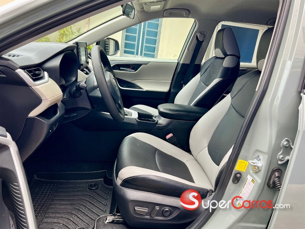 2021 Toyota RAV4 XLE — foto 7 / 11