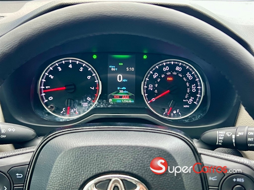2021 Toyota RAV4 XLE — foto 10 / 11