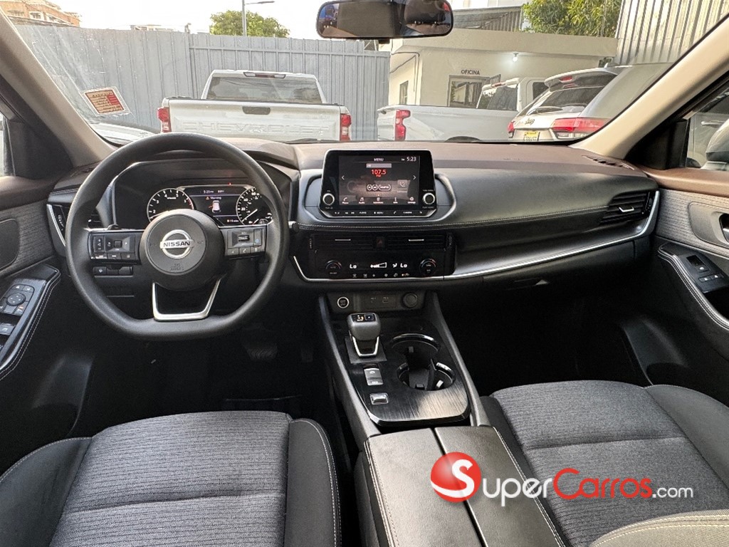 2021 Nissan Rogue SV — foto 6 / 6