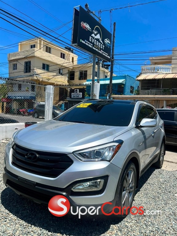 2014 Hyundai Santa Fe Sport 2.0T — foto 2 / 8