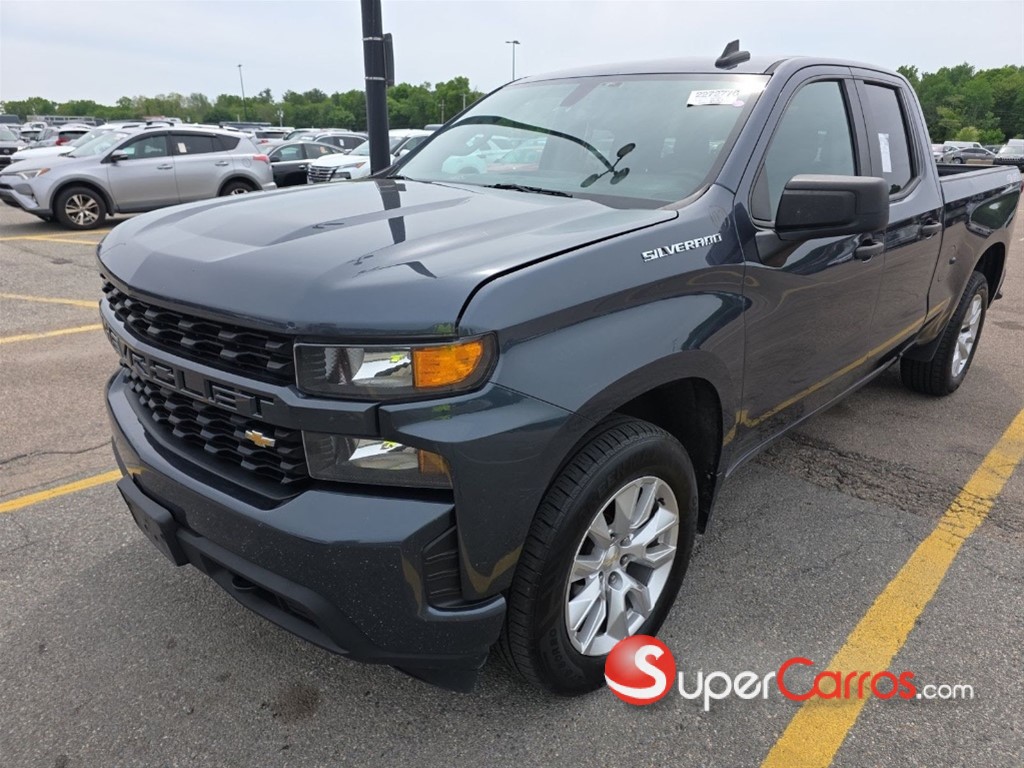 2022 Chevrolet Silverado Custom