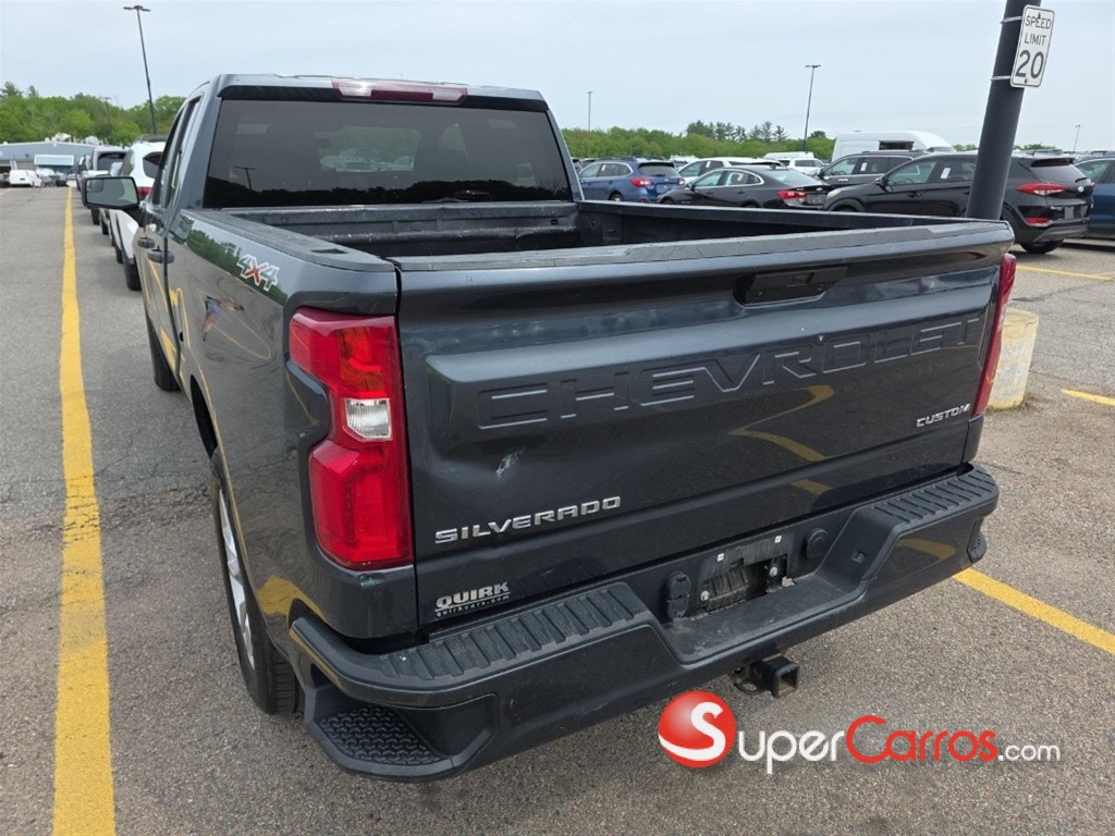 2022 Chevrolet Silverado Custom — foto 3 / 7