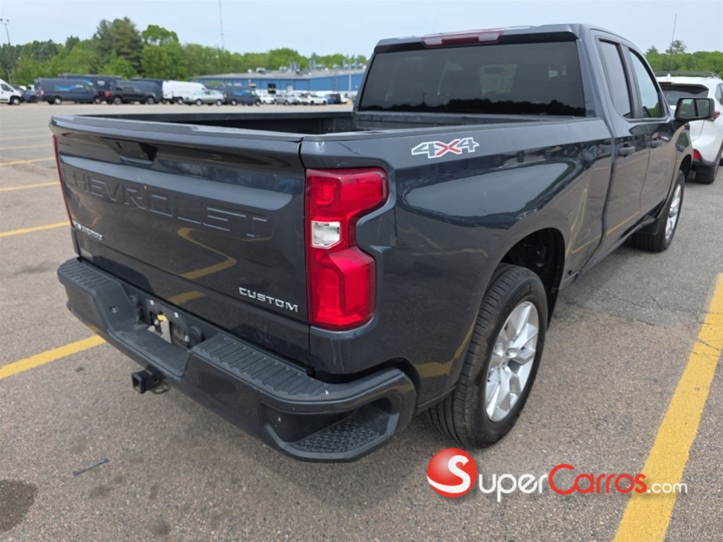 2022 Chevrolet Silverado Custom — foto 4 / 7