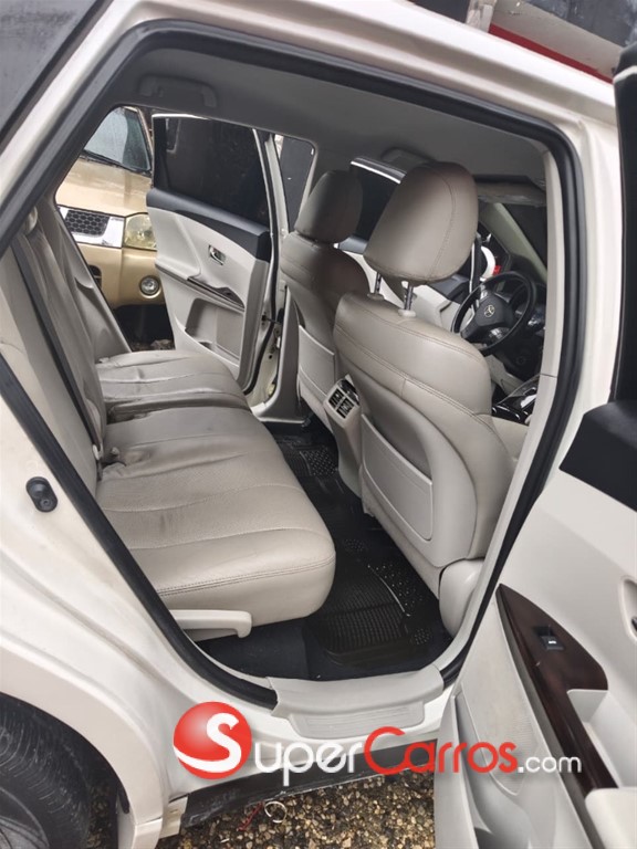 2011 Toyota Venza — foto 7 / 10