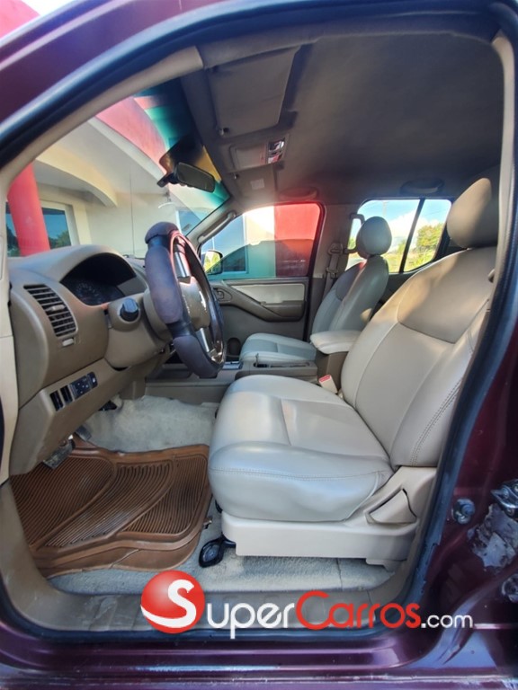 2009 Nissan Navara — foto 8 / 10