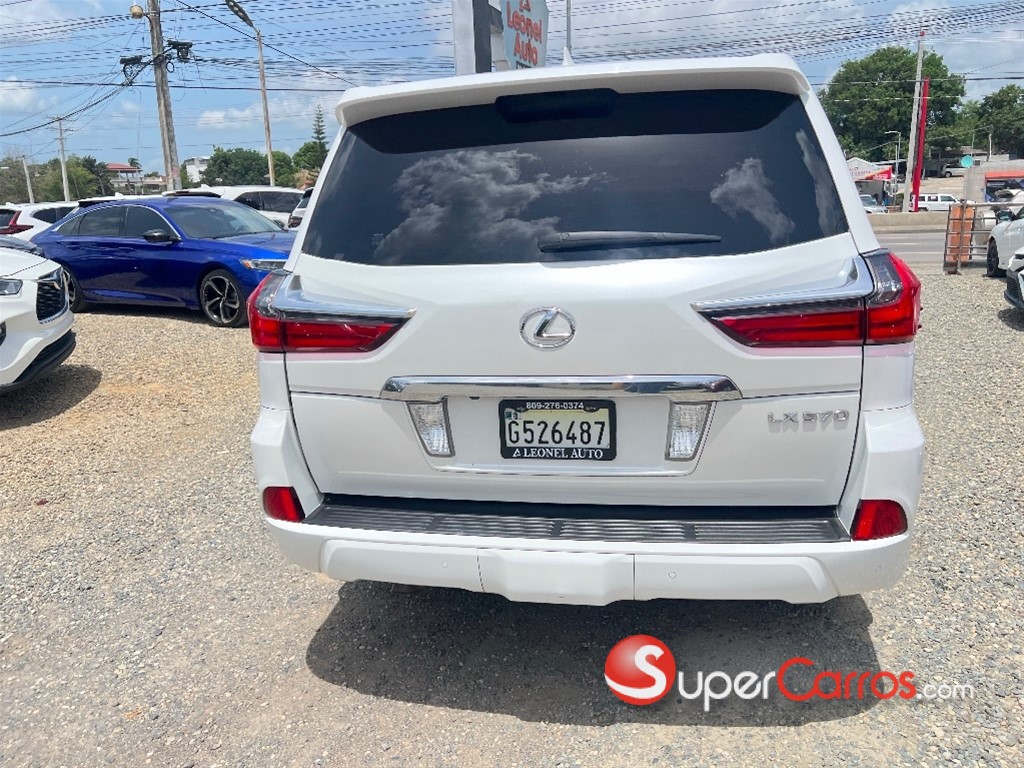 2017 Lexus LX 570 Sport — foto 4 / 11