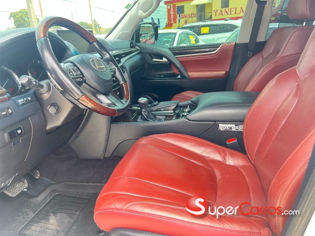2017 Lexus LX 570 Sport — foto 7 / 11
