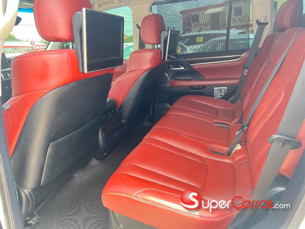 2017 Lexus LX 570 Sport — foto 9 / 11