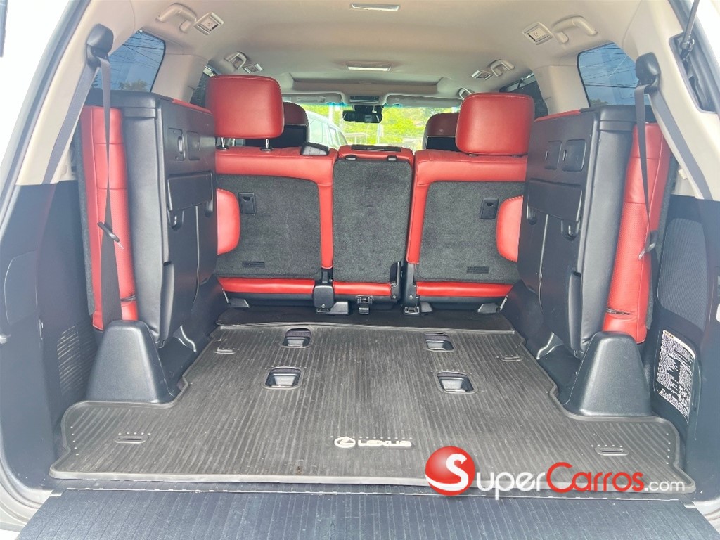 2017 Lexus LX 570 Sport — foto 10 / 11