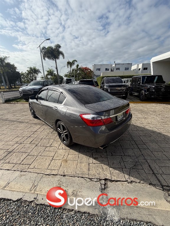 2015 Honda Accord LX — foto 5 / 8