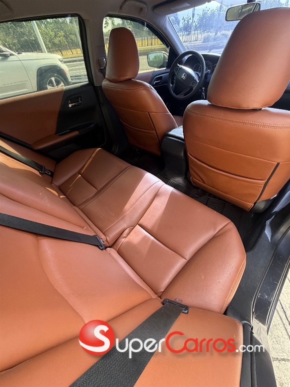 2015 Honda Accord LX — foto 7 / 8